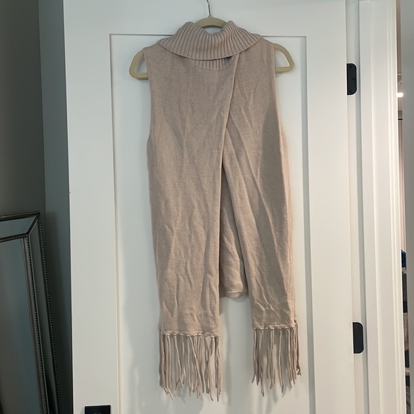 BCBGeneration Split Back Turtleneck Sweater - Picture 3 of 4